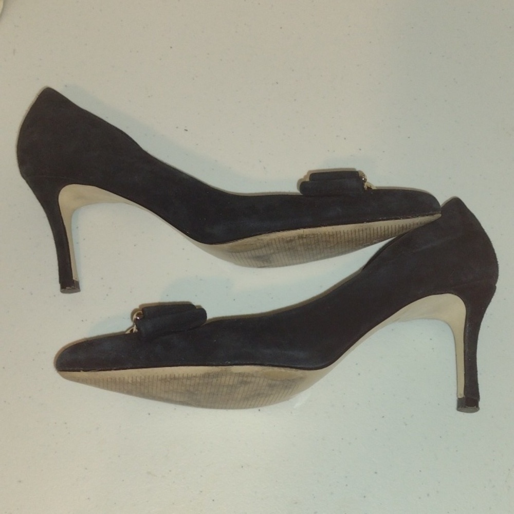 Classy black heel with bow and gold accents 6m bcbgeneration - Picture 4 of 11